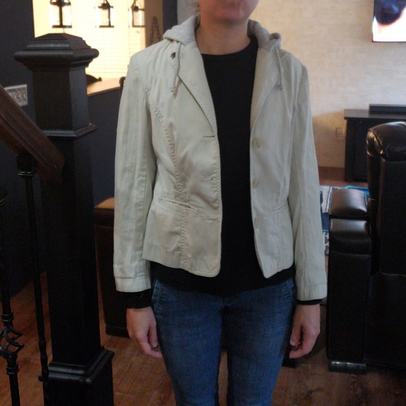 Michael Kors Beige Jacket Hooded Size Medium. - Picture 8 of 8